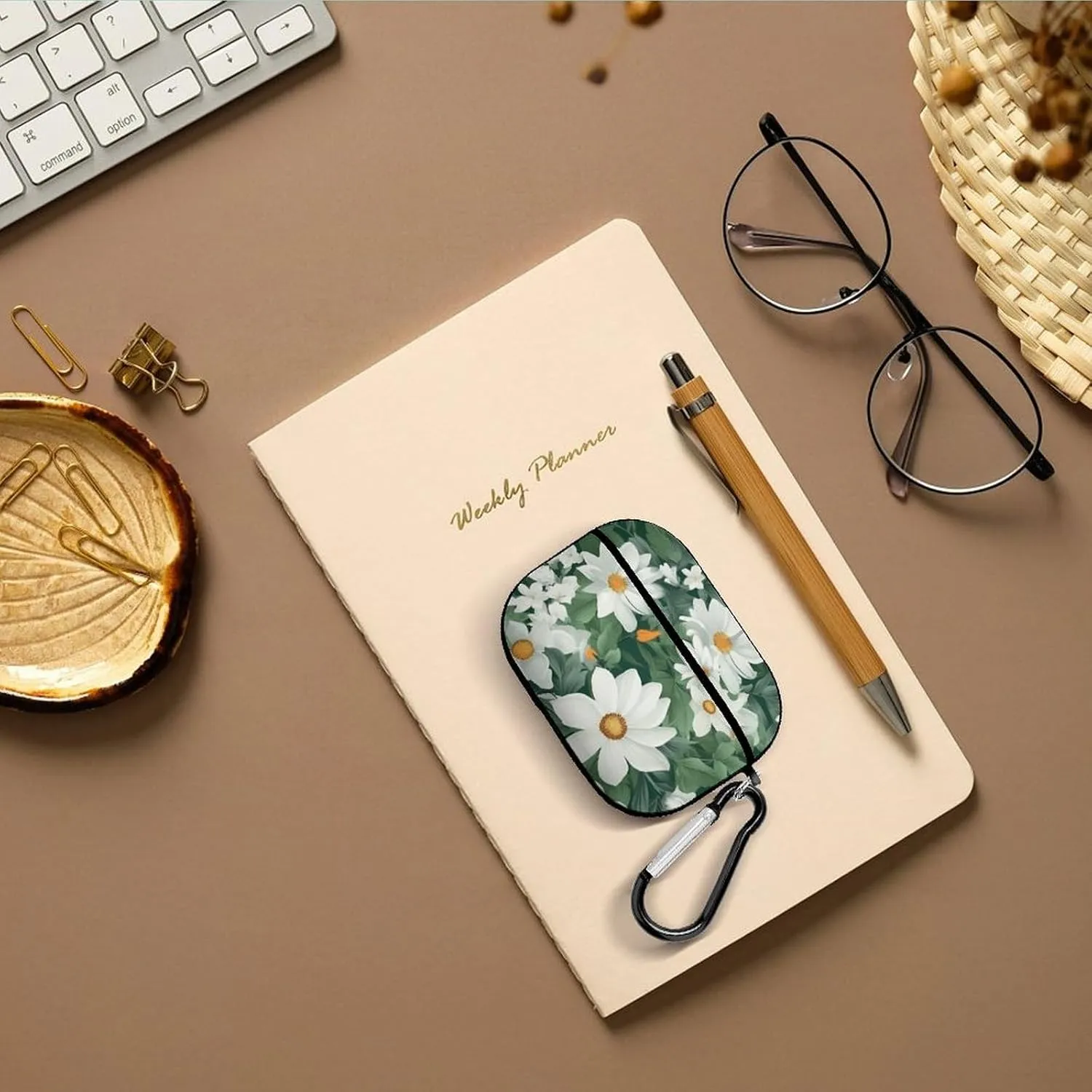 Airpods Pro Case for (2nd/1st Gen), Green Leaves and White Flowers Airpods Pro 2 Cover, Earpods Case with Durable Carabiner, Earbud Cases Supports Wireless Charging Durable and Shockproof