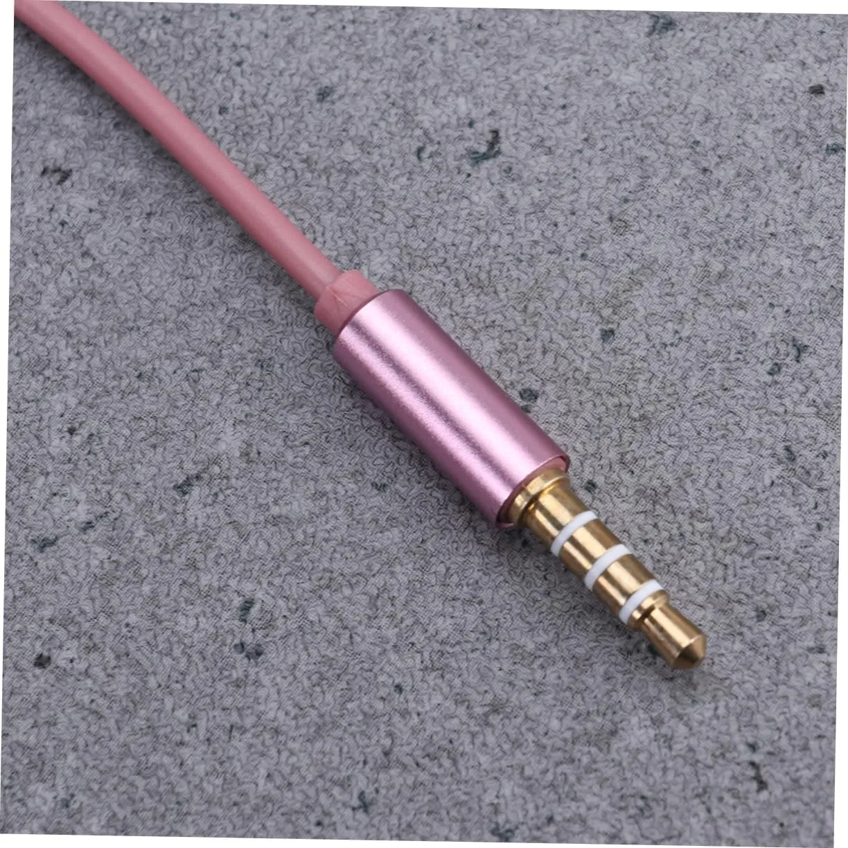 Angoily in-Ear Earphones with Microphone Noise Cancelling Wired Headphones Plug Ergonomic Design Durable Construction for Sports and Gym Pink