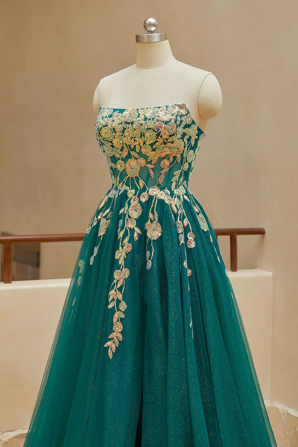 Luolandi A Line StraplessTulle Slit Prom Dresses with Appliques Off Shoulder With Slit