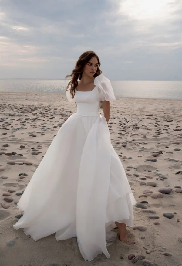 Luolandi Charming A-Line Square Neck Short Sleeves Wedding Dresses with Train White