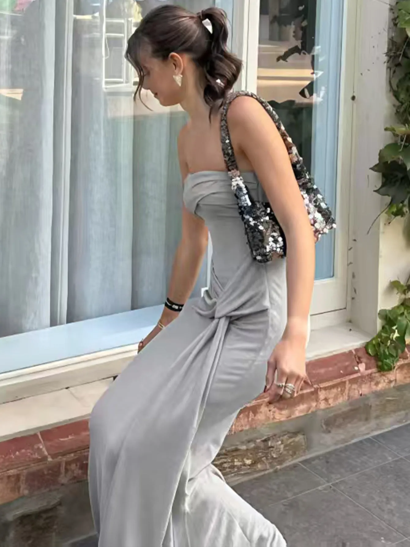 Solid Color High Waisted Sleeveless Dress