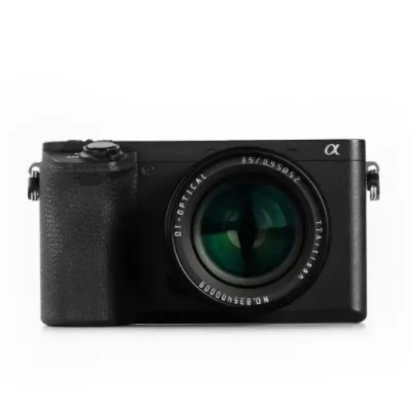 TTArtisan APS-C 35mm F0.95 Black And Silver