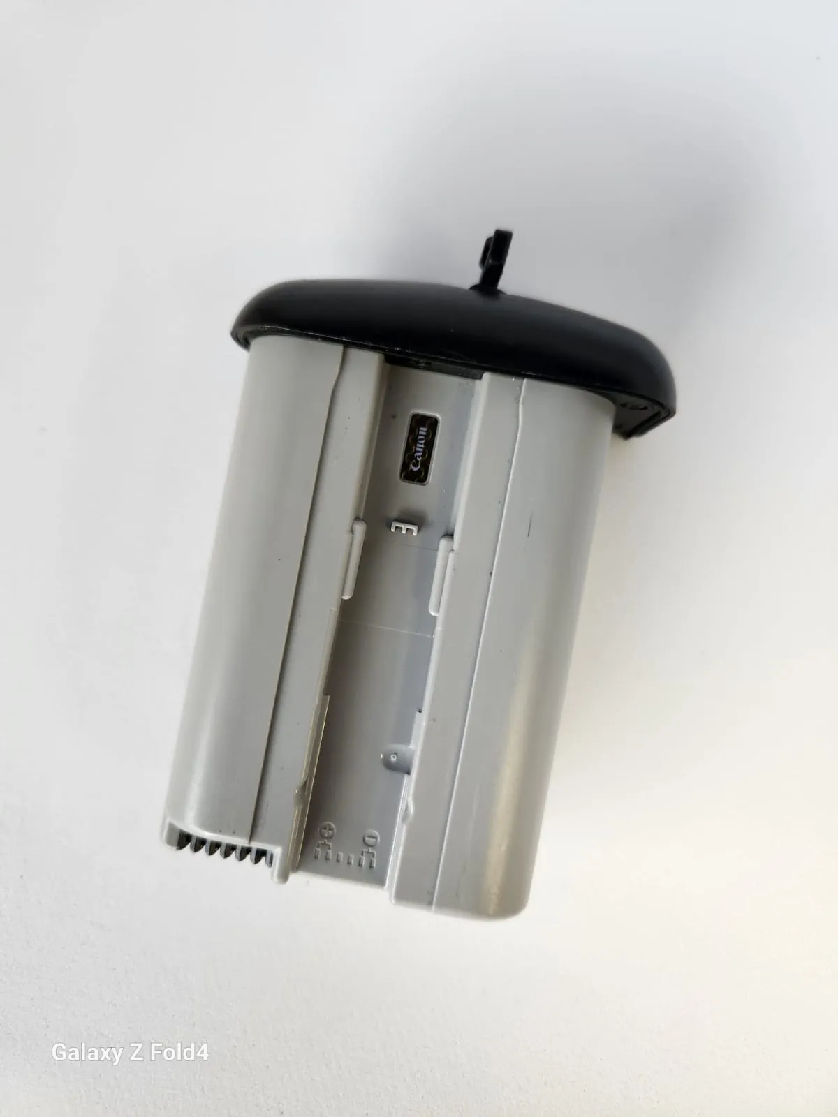 Used Canon LP-E19 Battery 9 (USED)