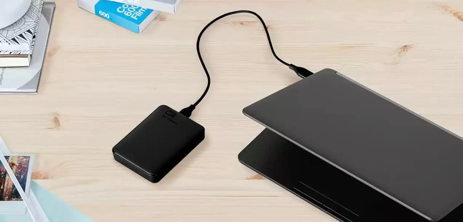 WD 2TB Elements Portable External Hard Drive - USB 3.0 - WDBU6Y0020BBK-WESN (Renewed)