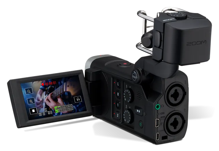 ZOOM Q8 Handy Video Recorder (pre-owned)